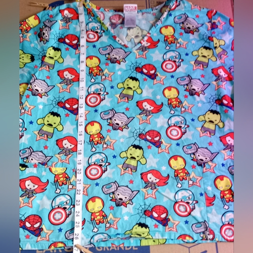 Marvel Plus Scrub Top 2x Iron Man Thor Spiderman Hulk Superhero Comic Book Shirt - Picture 3 of 8
